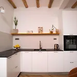 Apartman Me Maybe!