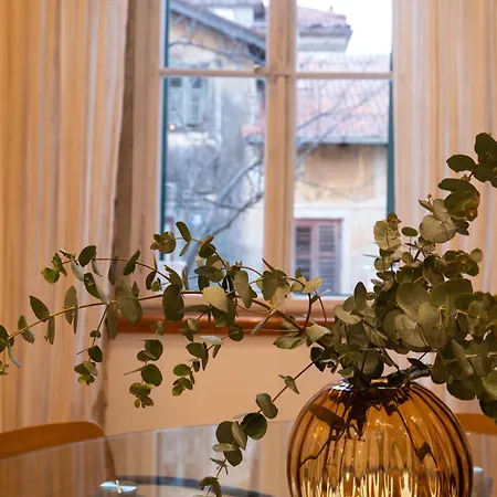Me Maybe! Apartment *